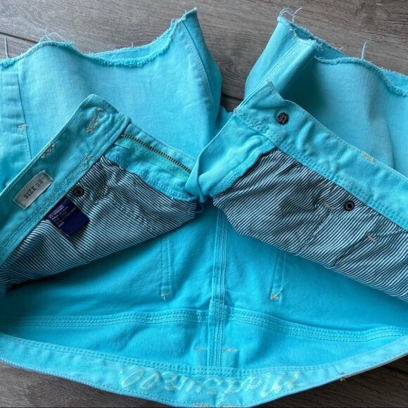 Madewell Raw Hem Denim Blue Shorts - Picture 13 of 16